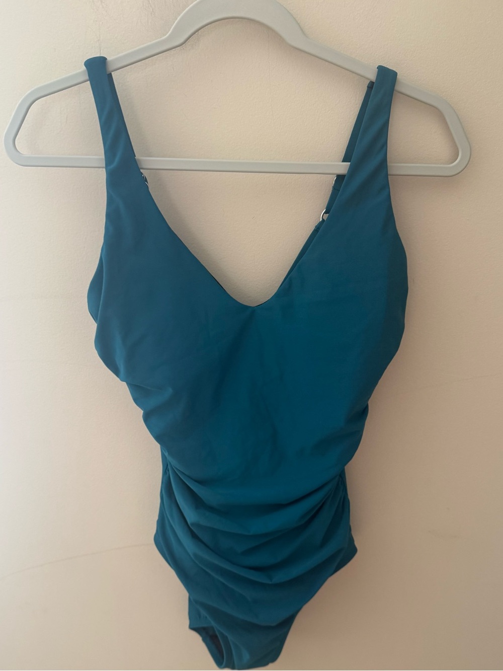 Miraclesuit Swimsuit Captivate One Piece Ruched Tummy Control teal size 8/10?